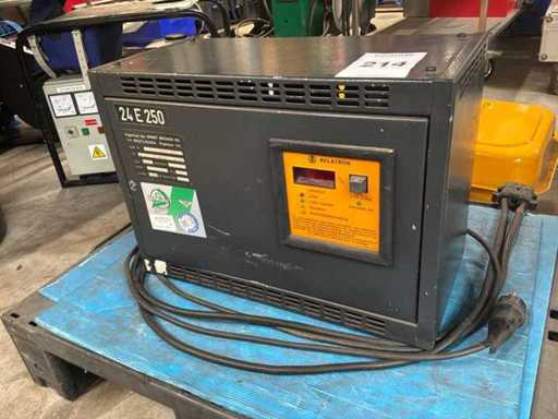 Nelatron E 220 G24/25 B-FB Battery Charger