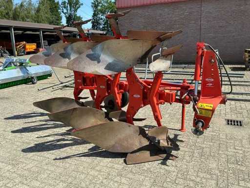 Pług Kuhn MM110 3ET z 2004 roku