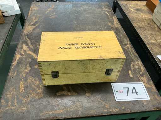 Trzypunktowy mikrometr wewnętrzny