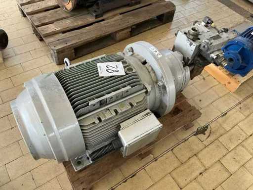 Materials and warehouse stocks