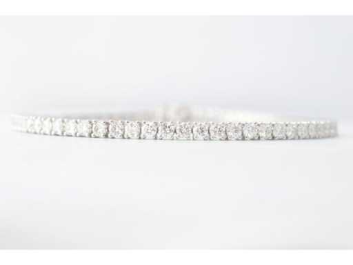 Bracelet de tennis en or blanc avec diamants 4,00 carats