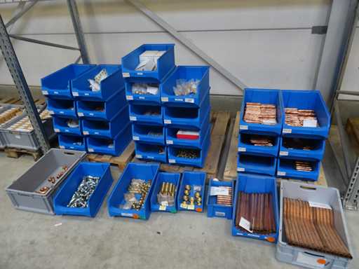 Lotto di materiale per l'installazione