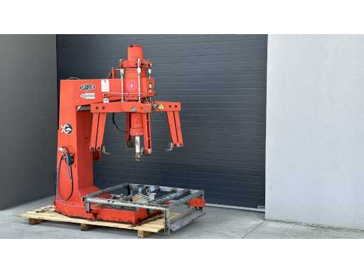 URSUS GE 32/10" hydraulische bandenwisselmachine