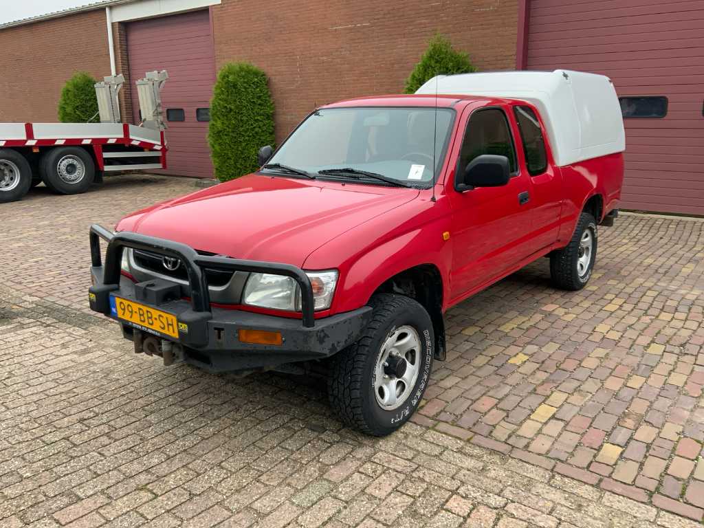 2002 Toyota Hilux 2.5 D4-D 100 Extra Commercial Vehicle