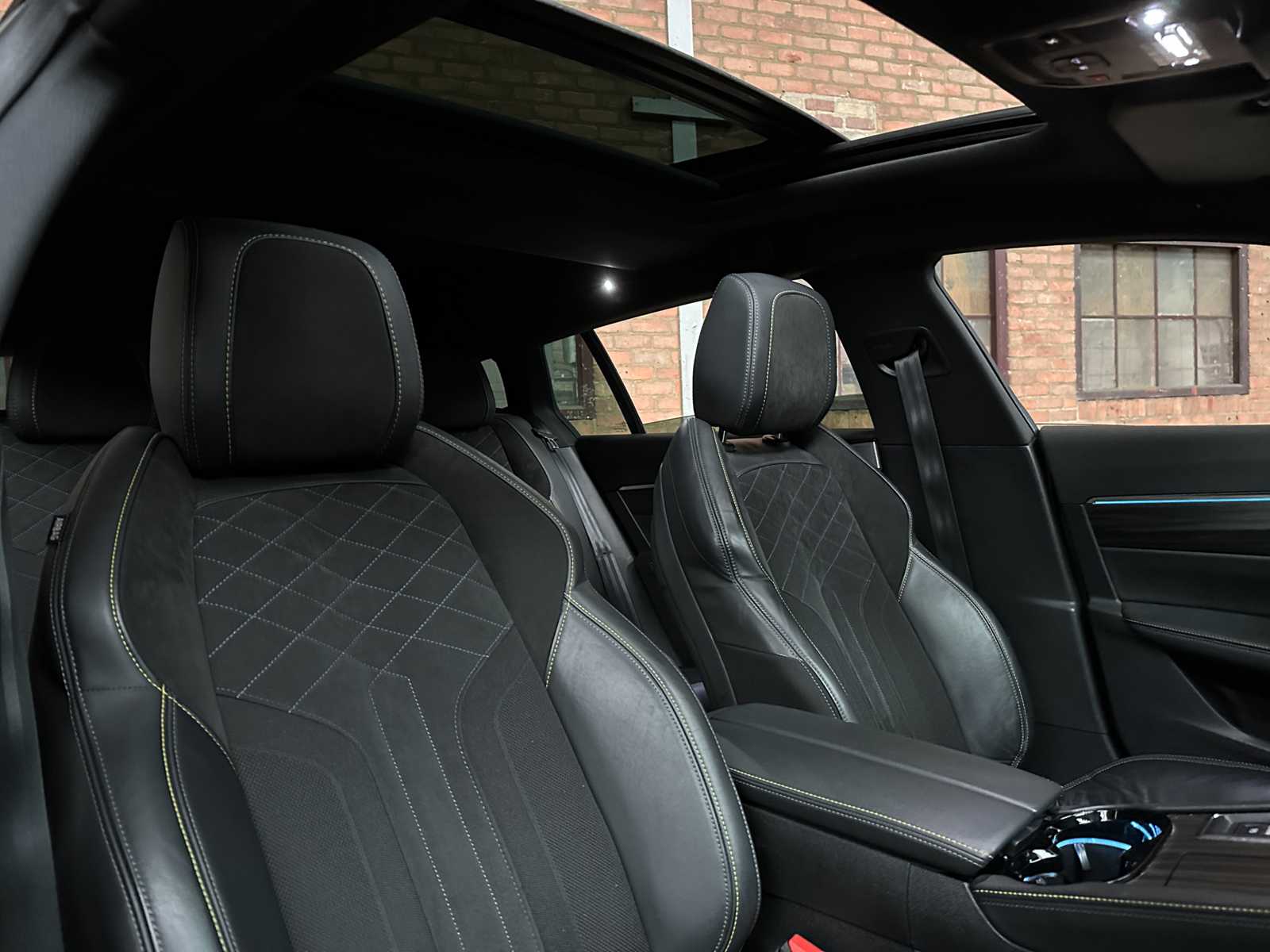 Peugeot 508 SW (5-d) 1,6 Hybrid 360 e-EAT8 Peugeot Sport Engineered (PSE) 265 kW 360 PS 2021 Automatik