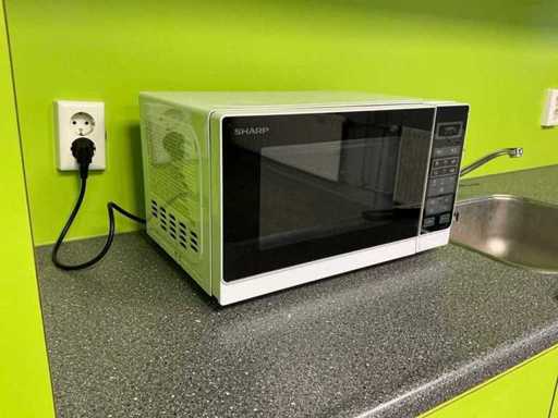 Sharp - R-242W - Mikrofala