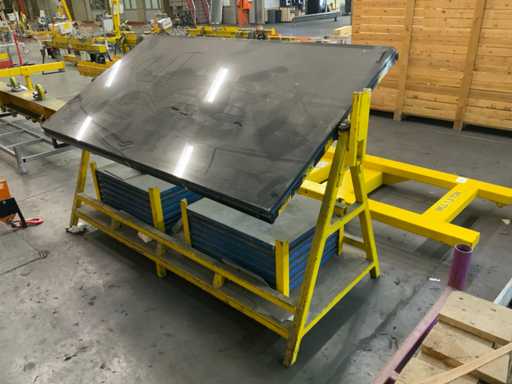 Vakuum-Hebeprüftisch