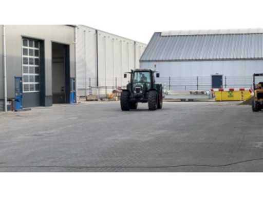 1a3d4008-d1ed-45a9-8cd4-a9190724535f.mp4