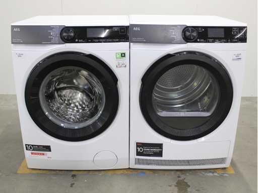 Machine à laver PowerCare série 8000 et sèche-linge AbsoluteCare série AEG 8000
