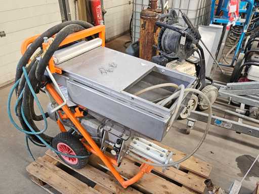 La Tyrolienne T152 Plastering Material