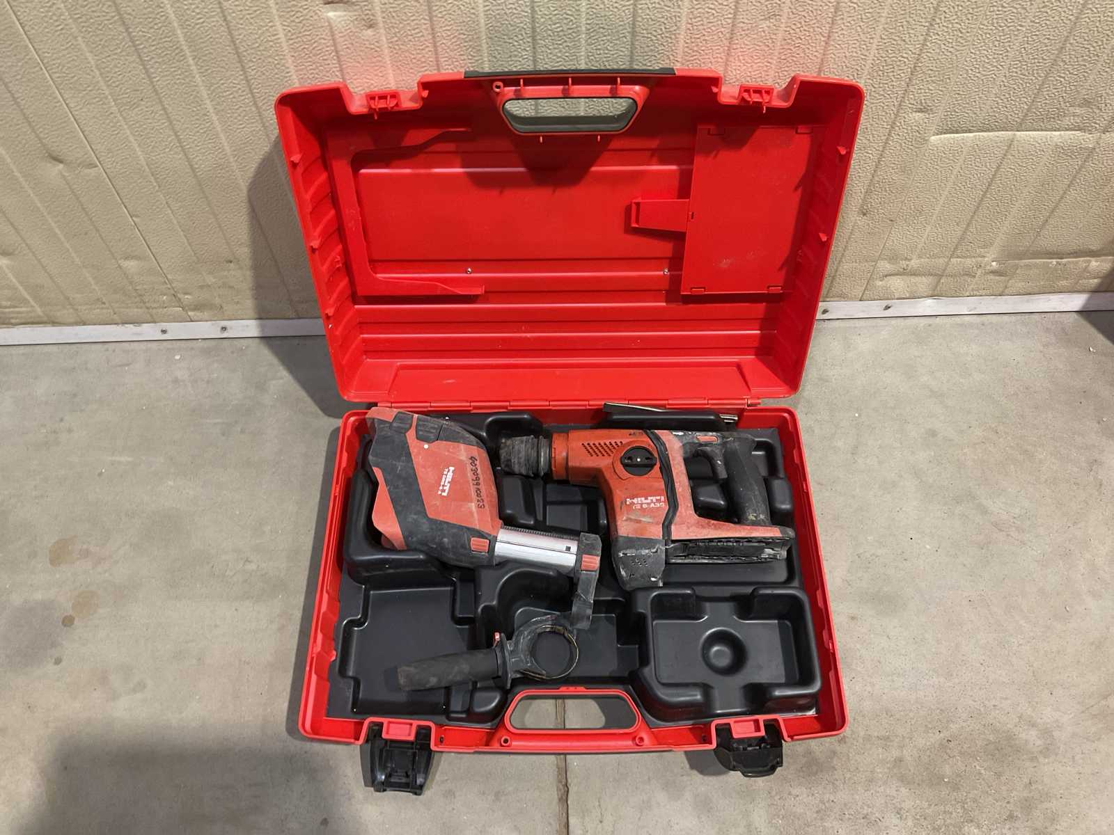 Hilti TE 6-A36 + TE DRS-6-A Cordless rotary hammer with dust