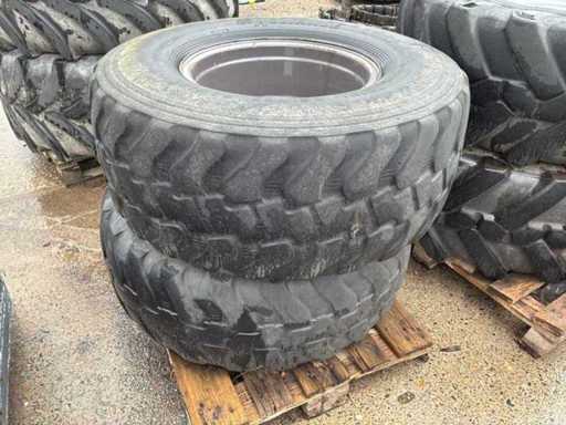 Alliance A-606 Tires with rim (2x)