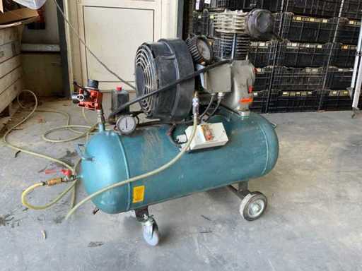 Compressore d'aria Airpress con pistola ad aria