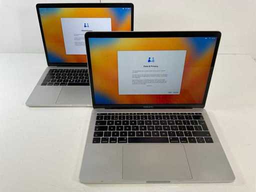 Apple MacBook Pro 13,3", Core(TM) i5 7. generacji, 8 GB RAM, 251 GB SSD Laptopy (2x)