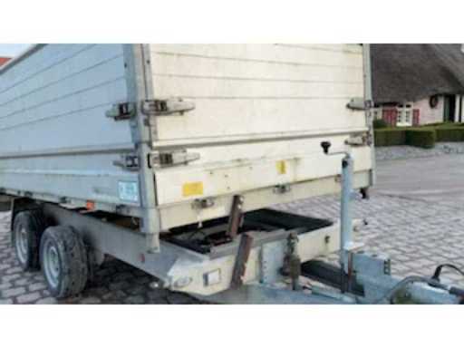 b79f3cae-d791-40eb-a5f2-8c46df9d57c7.mp4