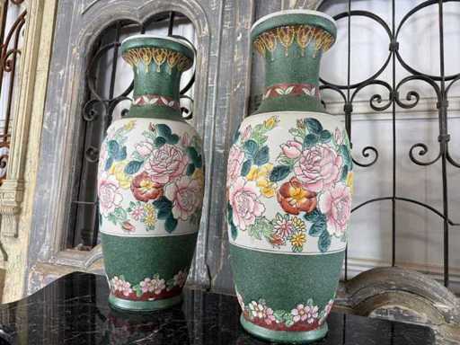 Chinees porselein 95 cm hoog(2x)