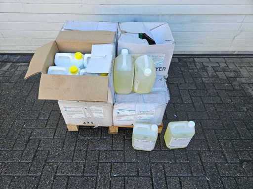 Partij diversen schoonmaakmiddel