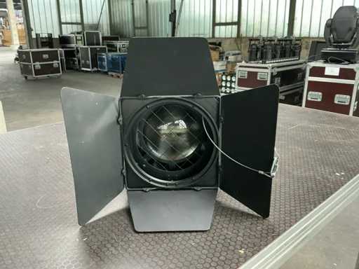 Strand Lightning Harmony PC Par Spotlight (18x)