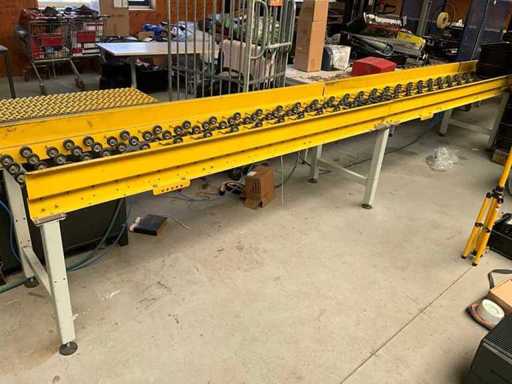 Rollenbaan 490cm bestaande uit; 2x baan 245cm + 2x onderstel