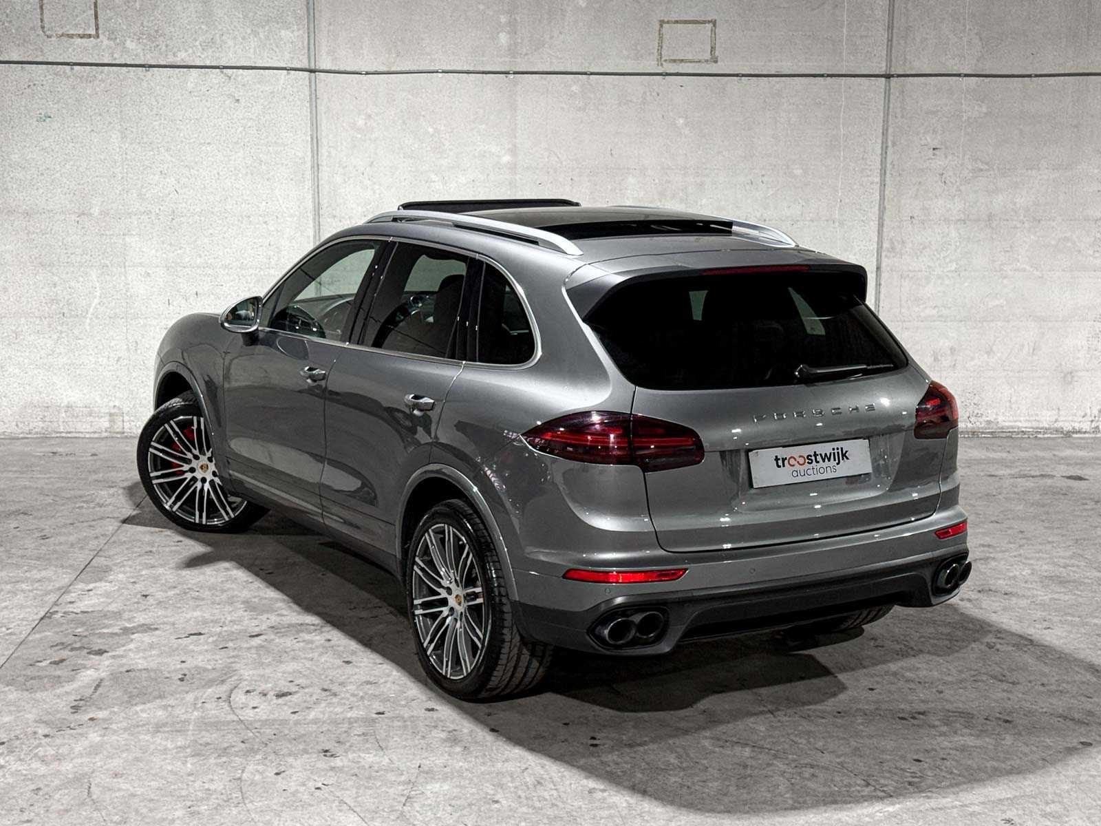 Porsche Cayenne Turbo 4.8 V8 520pk 2017 Sport-Chrono