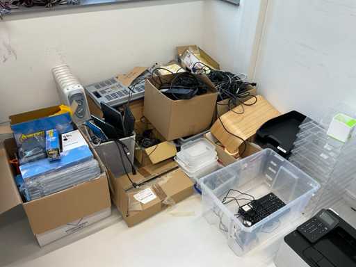 Partij divers kantoorgerief