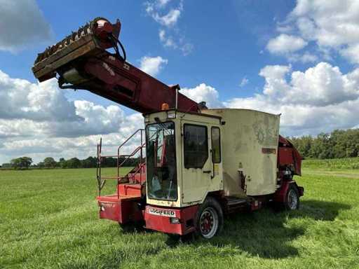 1998 Logifeed Feed Wagon