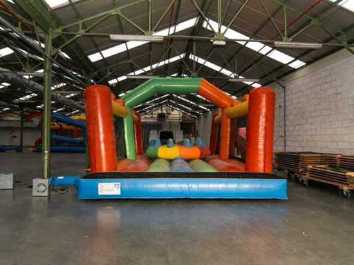 Custom Design - Bouncezilla - Part 1 - Obstacle course & bouncy castle