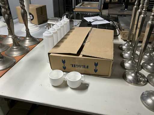 Căni și sticle de sos din plastic AMC (56x)