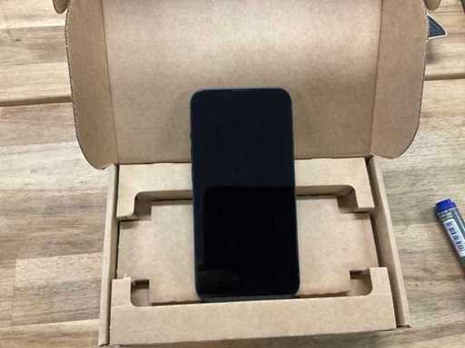 Apple 13 128 GB Iphone