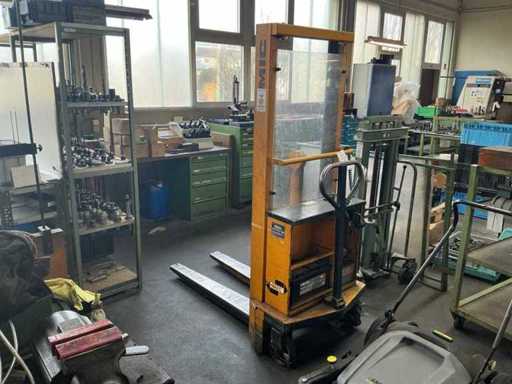 MIC 160 E Electric Pallet Truck