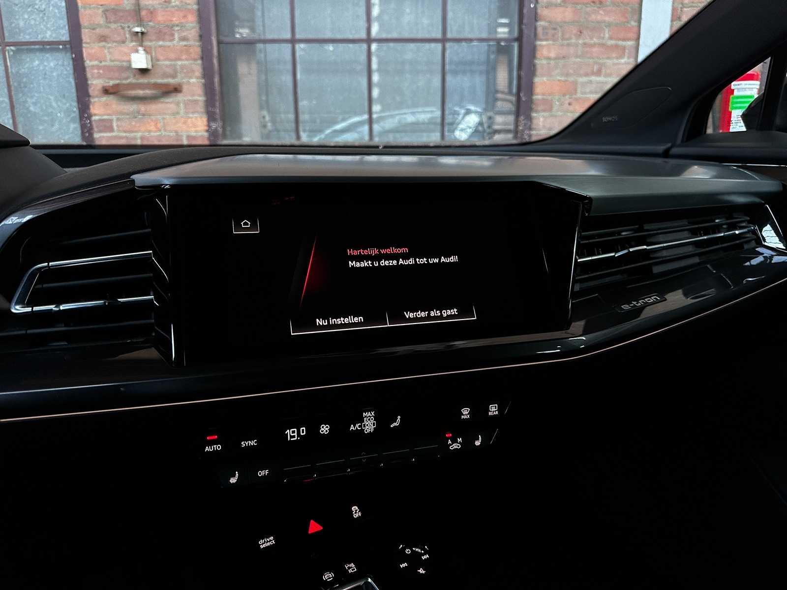 Audi Q4 e-tron 50 quattro Launch Edition S Competition 77 kWh 299pk 2022 (Original Dutch + 1st owner), P-122-GB 