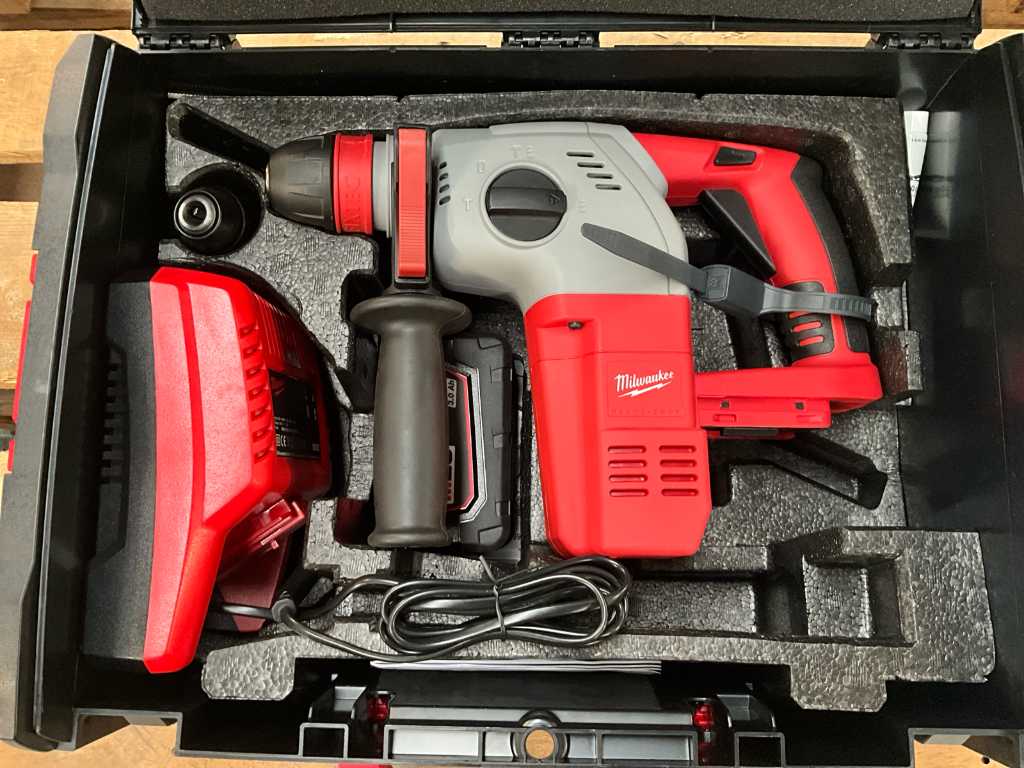 Milwaukee 28 volt online impact