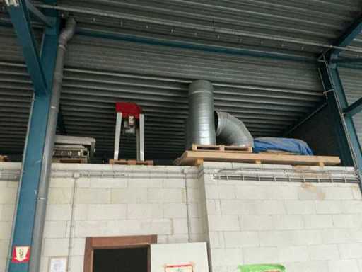 Charge von Maschinenteilen