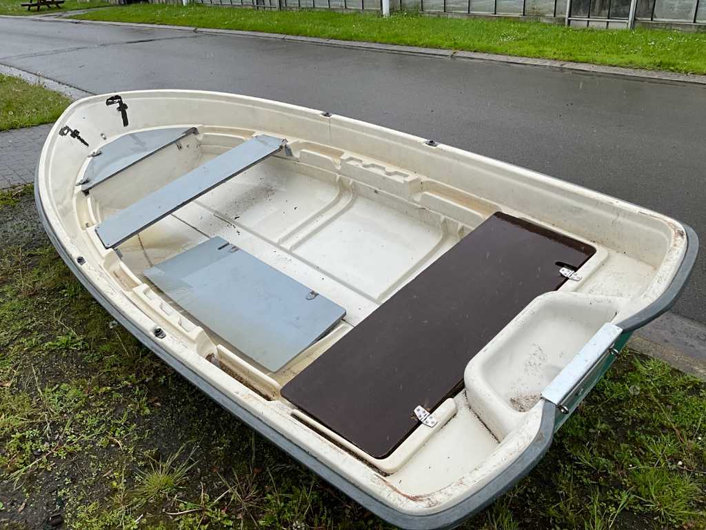 Roeiboot THERI 440