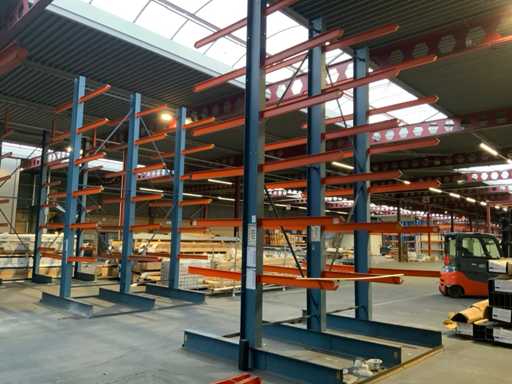 Doppelseitiges Auslegergestell (2x)