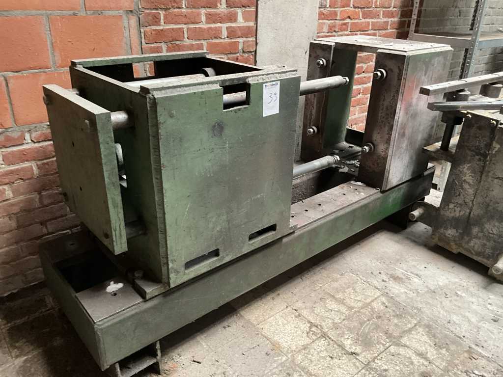 Scalop Casting Machine Press