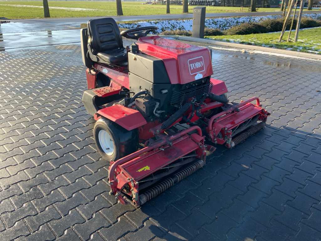 Toro Reelmaster 216 D Riding Mower Troostwijk Auctions