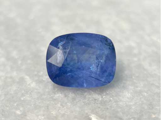 Saphir naturel de 3,40 carats