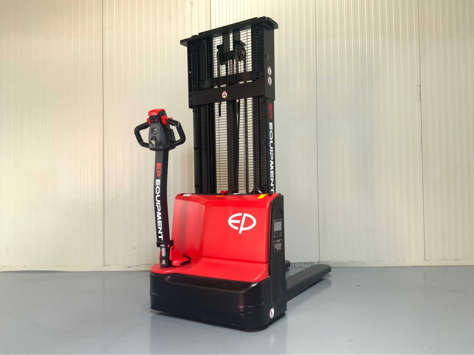 EP – EST 2.7 meter stacker internal battery charger – 1500kg – 2026