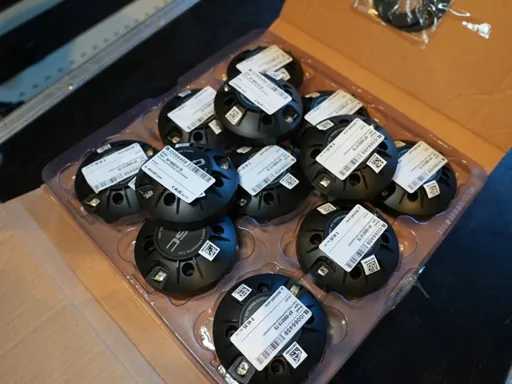 QSC - SP-000212-TS AD-S8T (SET DI 12 PEZZI)