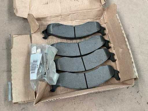 Vehicle brake pads
