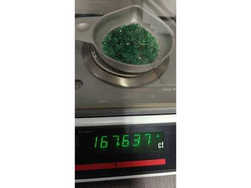 425 Smaralde naturale – formă de pară – 167,63 Cts – parcelă en-gros