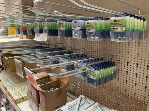 100 doosjes met nagels