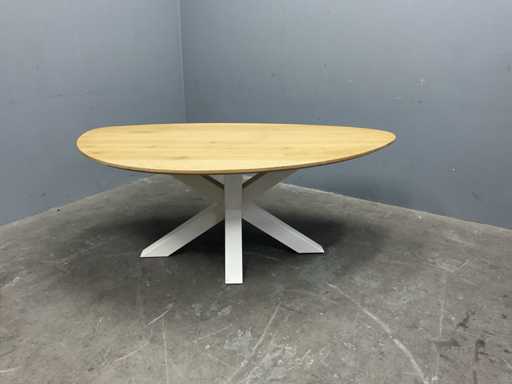 Table à manger ovale en chêne biologique 200 cm avec cadre en filage