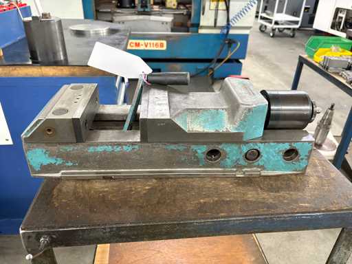   Machine vise