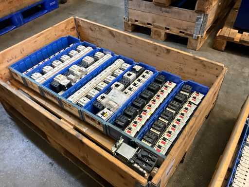 Schneider Contactors and motor protection switches