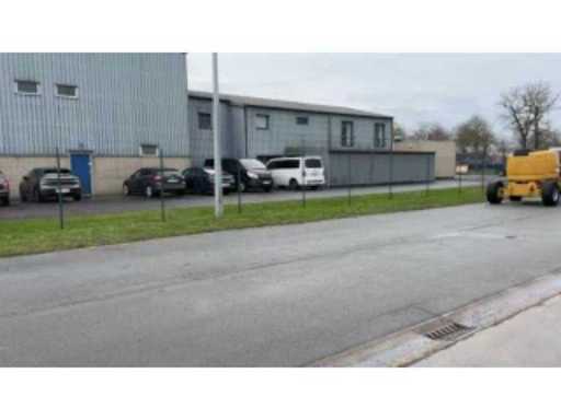 bbbed1e4-ce73-4469-b973-cc8d76a4c8b0.mp4