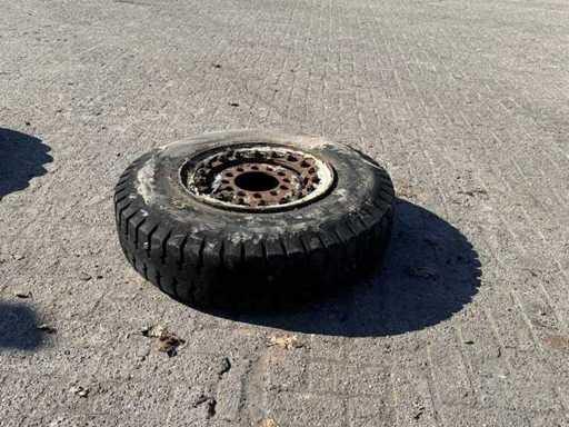 Dunlop - Roadster - Opony 11.00-18