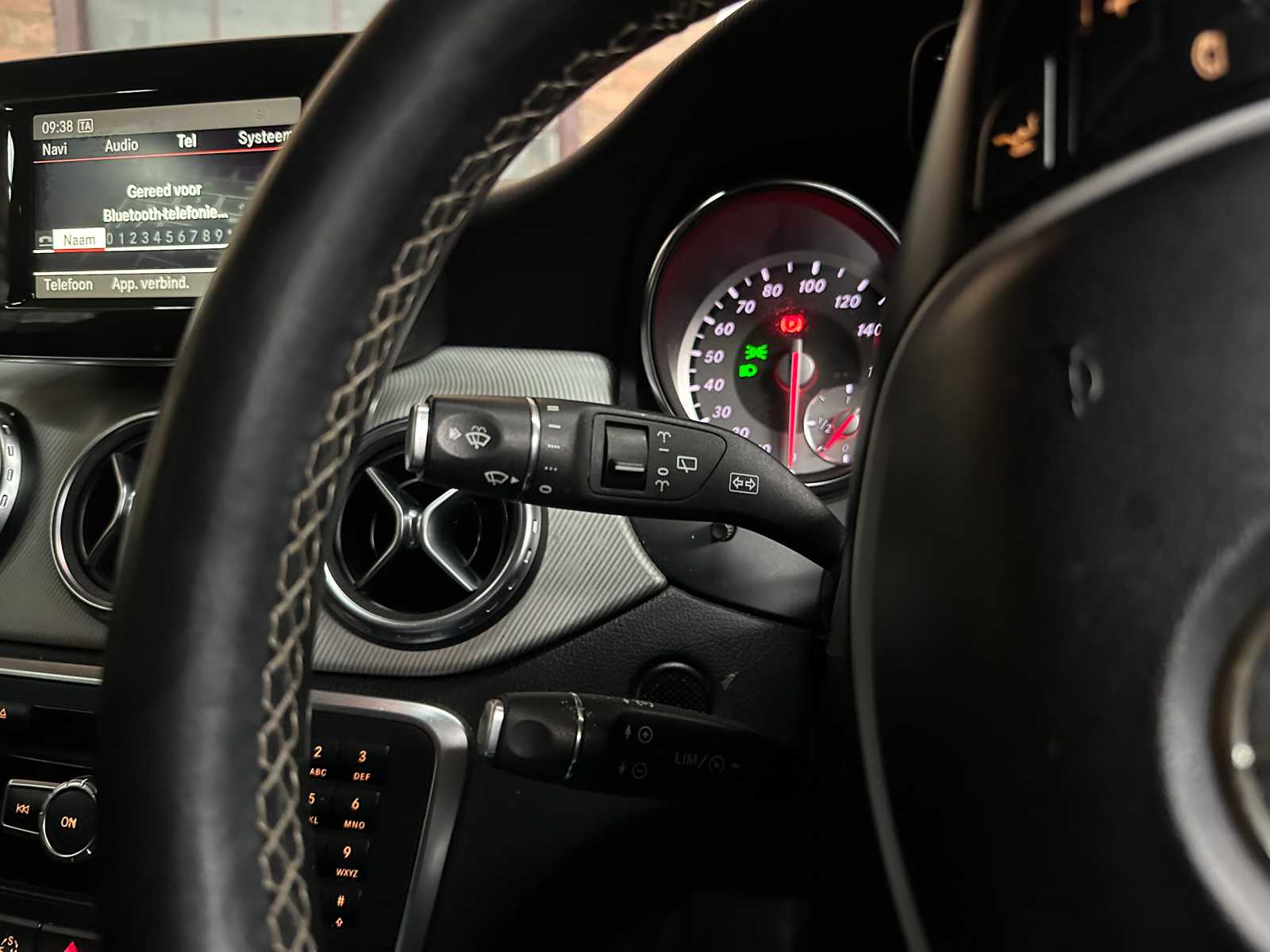 Mercedes-Benz GLA200 CDI Ambition 136pk 2015 GLA-klasse, N-761-BJ