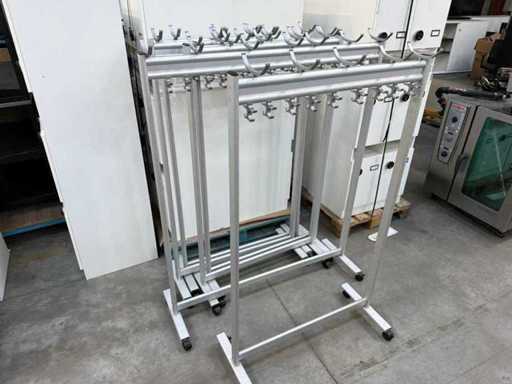 Clothes hangers (6x)